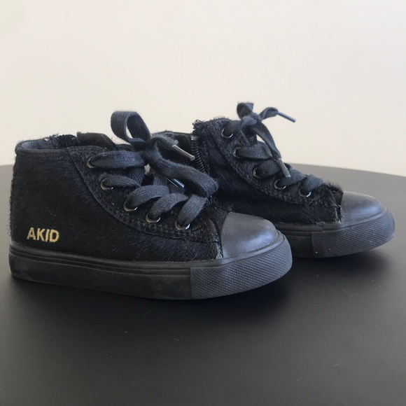 akid shoes